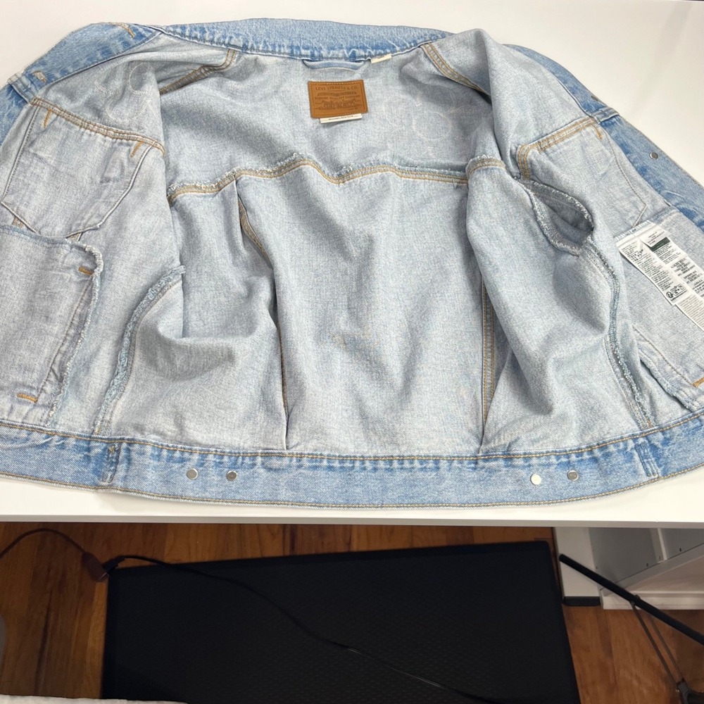 Levi's Premium 90's Trucker Jacket Womens M Fresh As A Daisy Patchwork Jean Coat - Picture 7 of 16